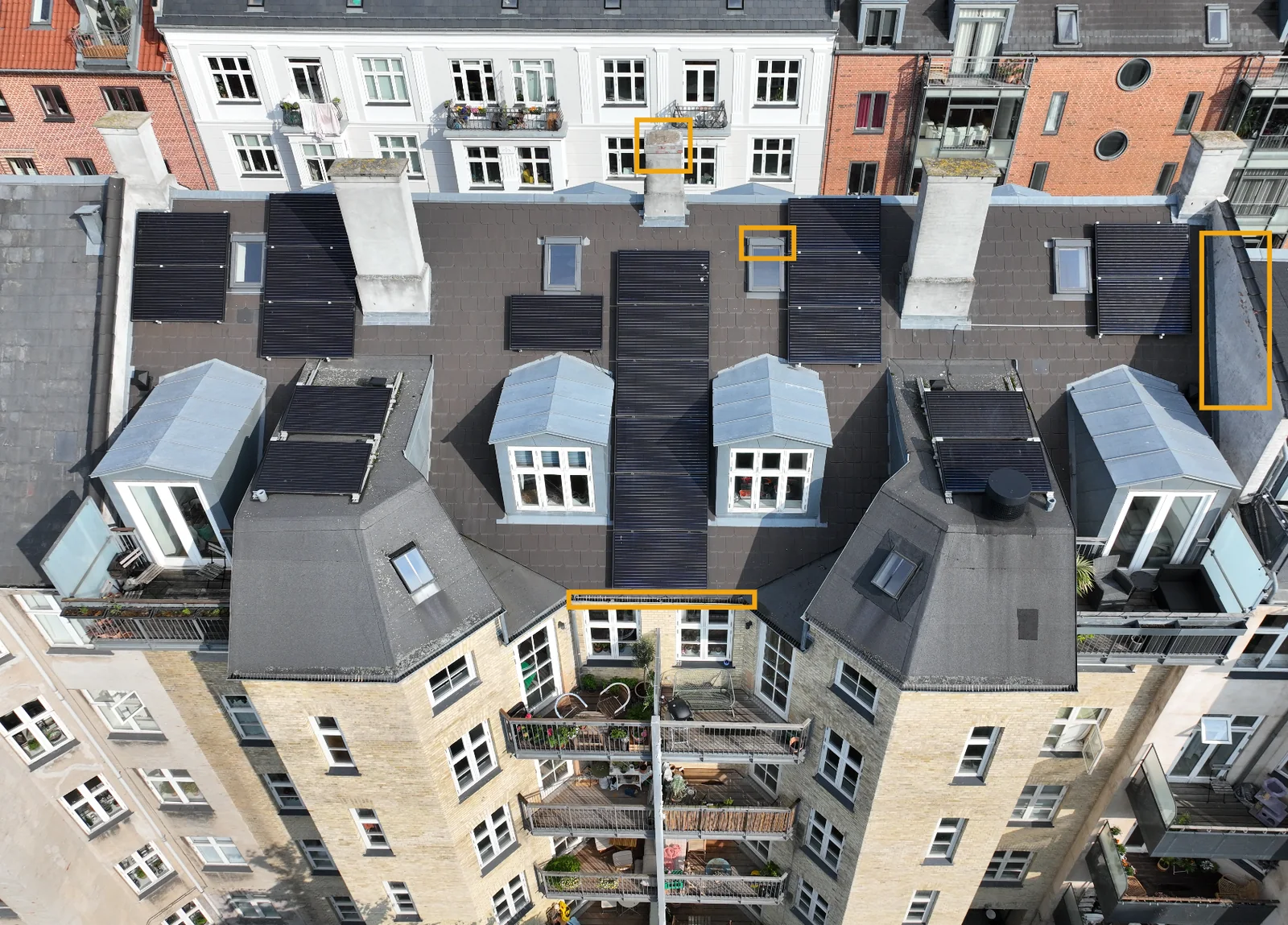 Dronebaseret taginspektion med markerede registreringer